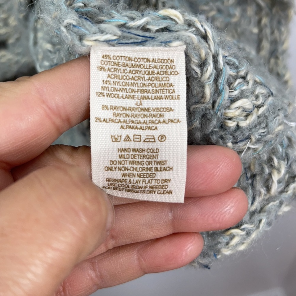 Free People Chunky Knit Hi-Lo Sweater Size Large - Picture 3 of 7